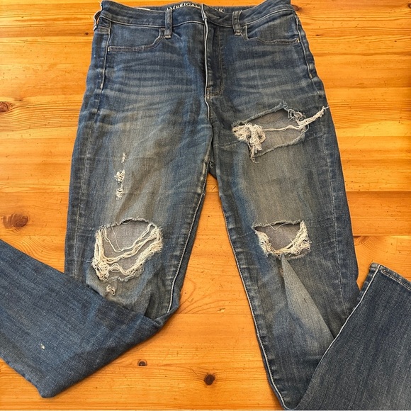 American Eagle Outfitters Super Super Stretch
Super Hi-Rise Ripped Jeggings 8 - Picture 10 of 10